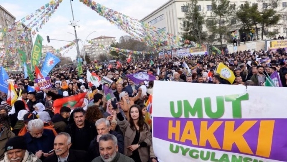 DEM Parti ‘Barış için adım at’ eylemleri düzenleyecek