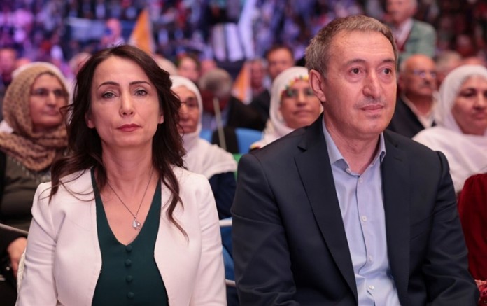 DEM Parti, PKK’nin silah bırakma töreni için gazeteci ve STK'ları davet etti