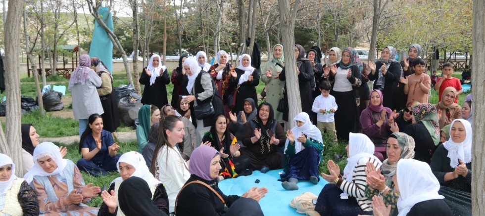 Edremit Belediyesi’nden Anneler Günü Buluşması