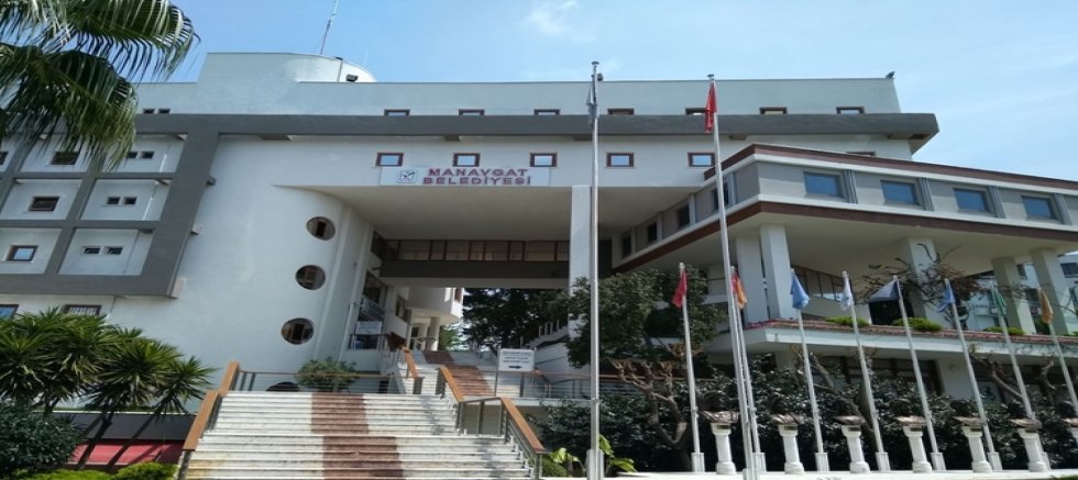 CHP'li Belediyeye operasyon ! Onlarca kişi gözaltına alındı 