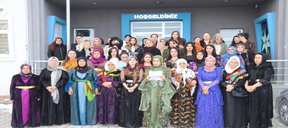 Edremit Belediyesi Kadın Meclisi ilan edildi