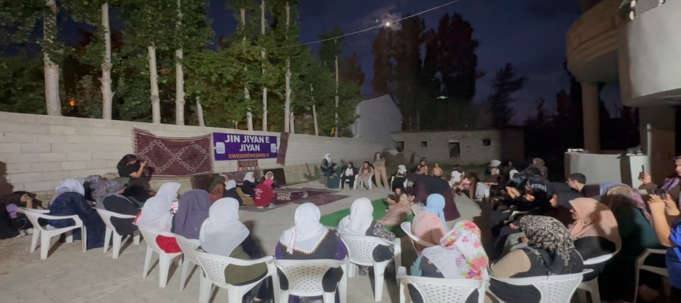 Edremit’te Dengbêj Buluşması ve Dinletisi
