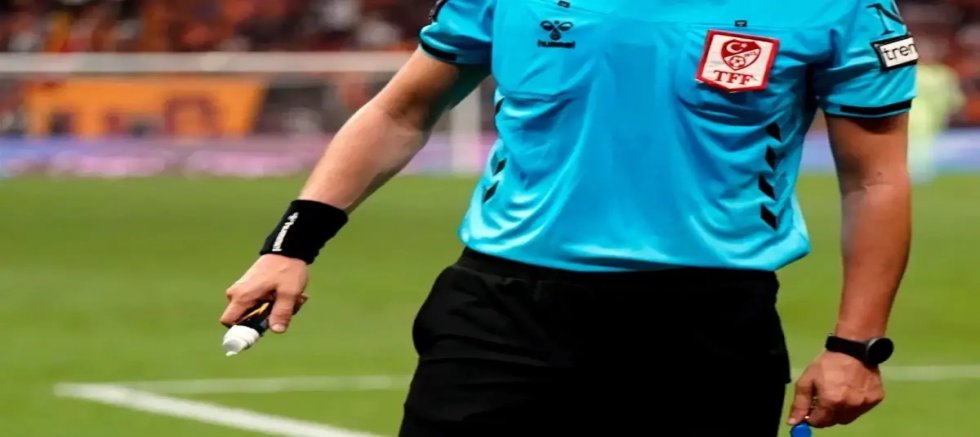 Futbolda bahis operasyonu ! Çok sayıda kulüp başkanı ve hakem gözaltına alındı