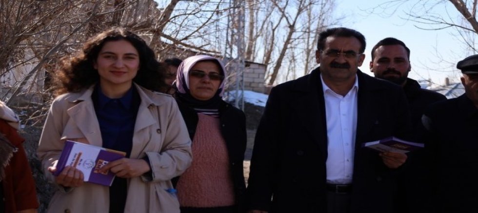 Gözaltına alınan belediye Eşbaşkanları serbest bırakıldı !