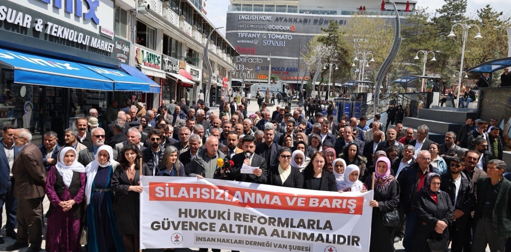 İHD Van Şubesi’den süreç ve silahsızlanma açıklaması !