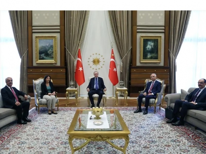 İmralı Heyeti’nden Çerçeve Yasa sonrası Erdoğan ile ilk görüşme! Görüşmeye ilişkin açıklama yapıldı