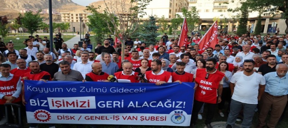Kayyum mağduru işçilerin eylemi 3. Gününde AKP il binası önünde 