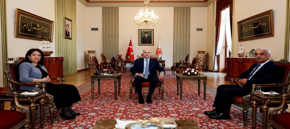 Kurtulmuş İmralı heyeti ile görüştü !