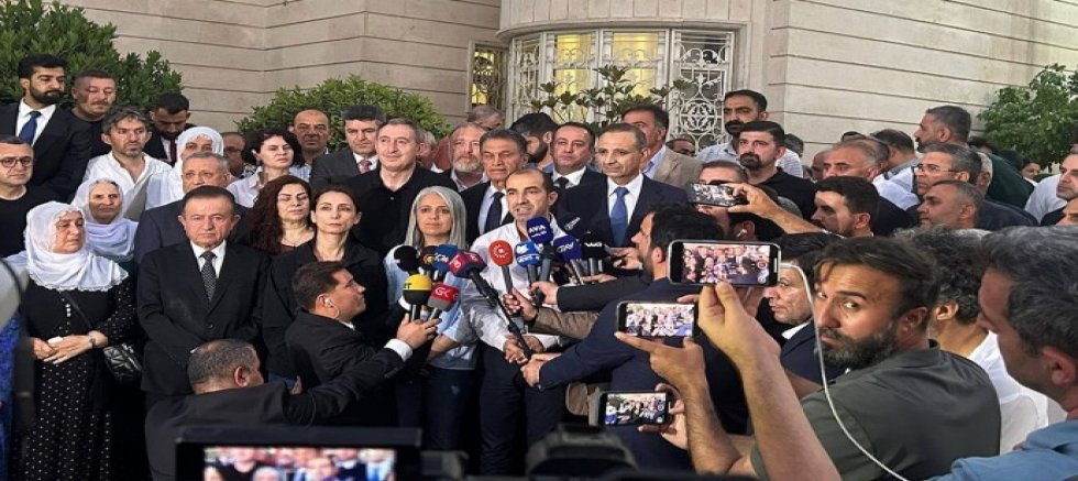 PKK'nin 'Silah bırakma töreni' izlemeye giden DEM-DBP heyetinden önemli açıklama