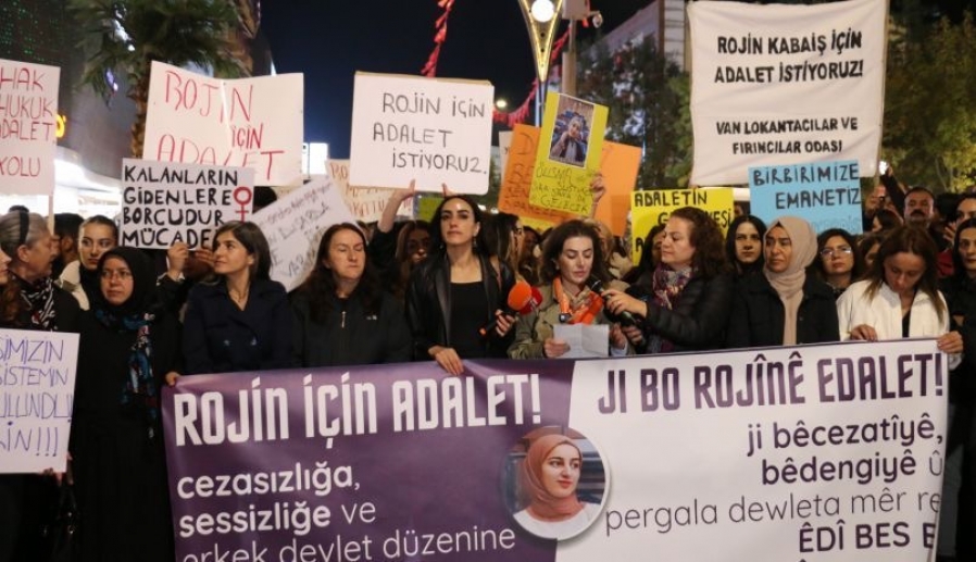 Van’da binler bir yıldır aydınlatılamayan Rojin Kabaiş olayı için yürüdü