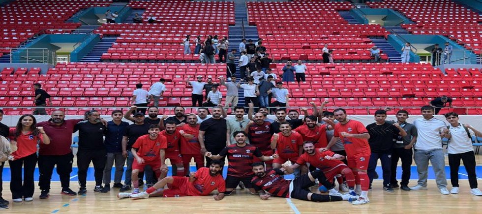 Vangölüspor şampiyonluğa yürüyor ! Rakibini yendi Kritik eşik aşıldı 
