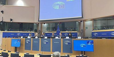 Avrupa Parlamentosu'ndan Öcalan ve Bahçeli'ye övgü 