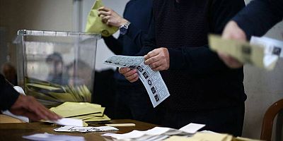 'Bu pazar seçim olsa' anketinde sürpriz sonuçlar ! Parti oylarında büyük değişim 