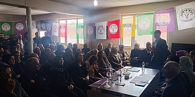 DEM Parti Gürpınar ilçe kongresi gerçekleşti ! Yeni eşbaşkanlar belli oldu 
