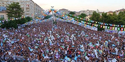 DEM Parti İmralı gündemiyle sahaya çıkıyor: 40 kentte etkinlik, 3 kentte büyük miting