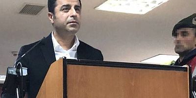 Demirtaş mahkemesinde karar günü ! Ben Kürdüm Türklük sözleşmesini imzalamam