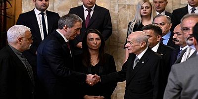 Devlet Bahçeli, Sırrı Süreyya Önder için düzenlenen taziye programına katıldı