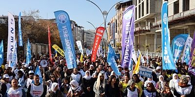 Emekçiler Van’dan seslendi: Savaşa değil barışa bütçe