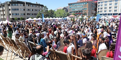 Hilberî Kadın Emeği Festivali Coşkuyla Başladı !