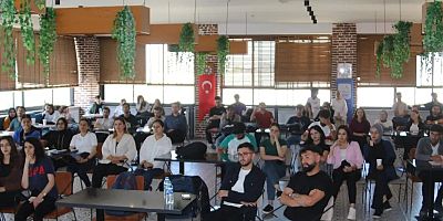 Milli Eğitim-Halk Merkezi öğretmen vermeyince yüzlerce öğrenci ortada kaldı 