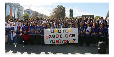 Öcalan'ın özgürlüğünü isteyen kadın yürüyüşçüler 7 günün ardında Ankara'da