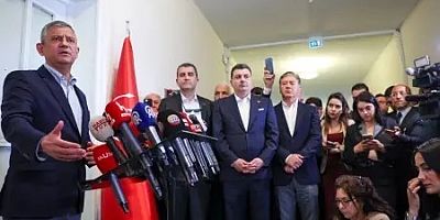 Özgür Özel ve ekibi istifa etti !