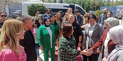 Selvi Kılıçdaroğlu Van'da kadınlar ve çocuklarla bir araya geldi