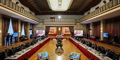 Süreç komisyonunda gerginlik ! DEM Parti toplantıyı terk etti