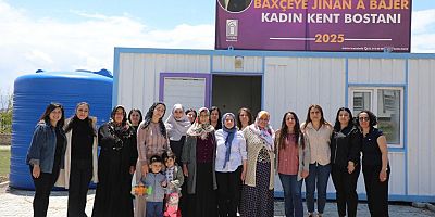 Toprağın bereketi kadın emeğiyle buluştu: Tuşba'da Xanê Akdoğan Kadın Kent Bostanı açıldı