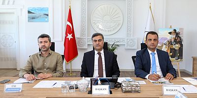 Van'da belediye araçları hariç toplu taşımaya zam yapıldı 