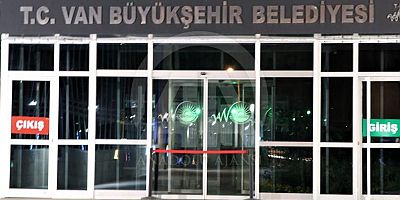 Van'da Büyükşehir Belediyesi önünde her gün kayyum protestosu gerçekleştirilecek