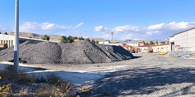 Van'da DEM Partili belediyeye verilmeyen asfalt çöpe döküldü
