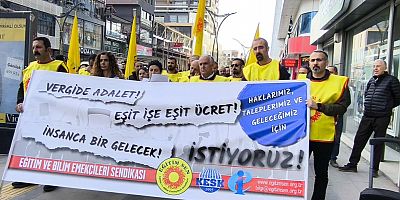Van'da Eğitim-Sen 'Eşit İşe, Eşit Ücret' talebiyle basın açıklaması düzenledi 