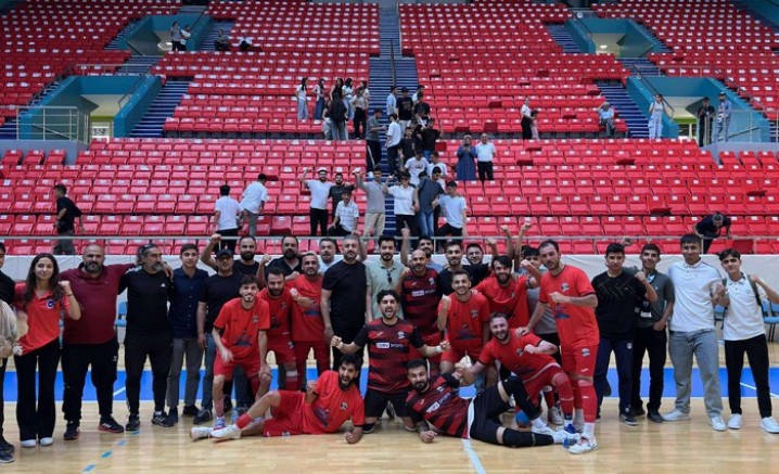 Vangölüspor şampiyonluğa yürüyor ! Rakibini yendi Kritik eşik aşıldı 