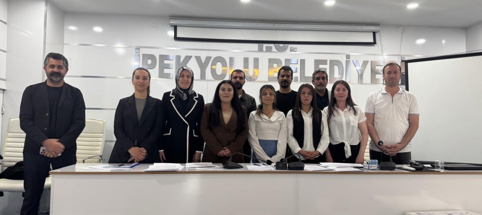 VASHAB’tan Sahipsiz Hayvanlar İçin  Önemli Adım: 12 belediyeye araç tahsisi yapıldı
